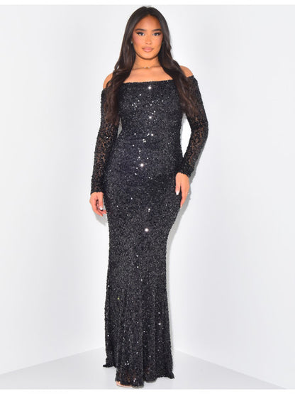 Robe longue col bateau à sequins brodés